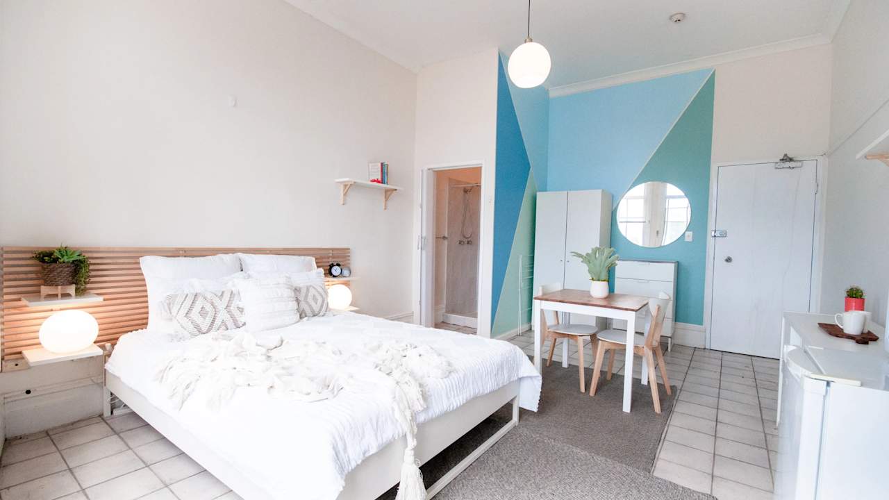 Furnished room with own bathroom