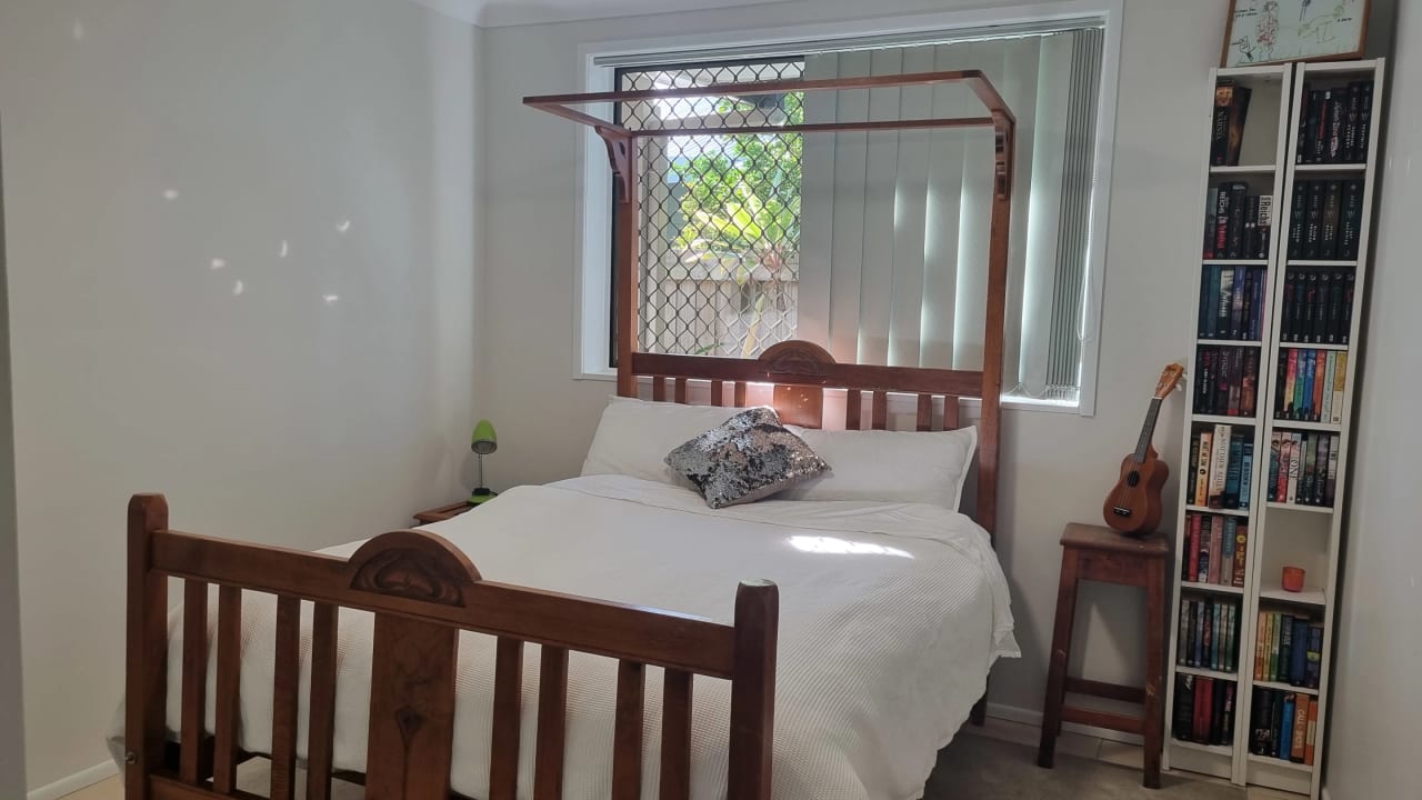 Whole property with 3 rooms for rent