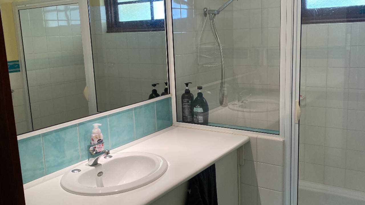 Furnished room with own bathroom