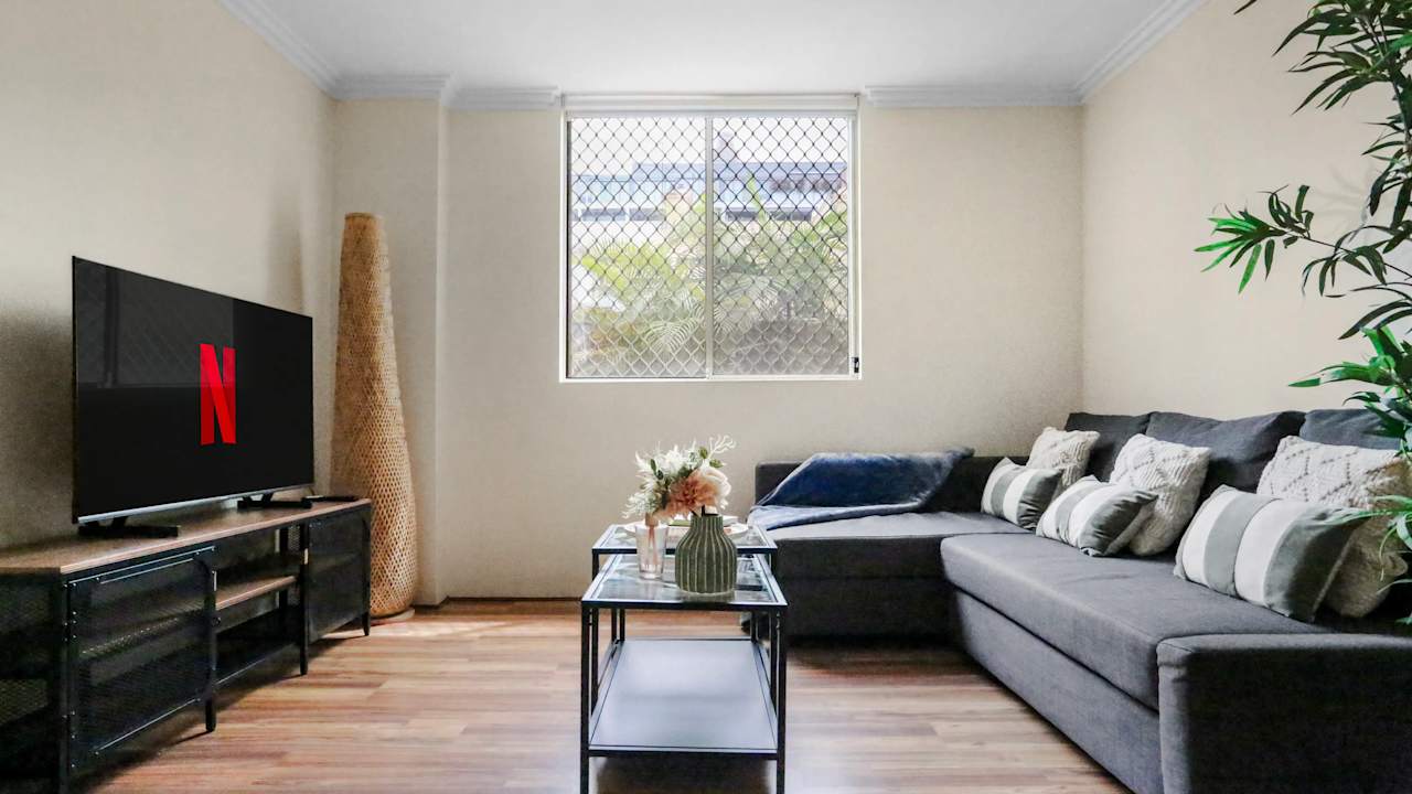 Furnished room in a share house