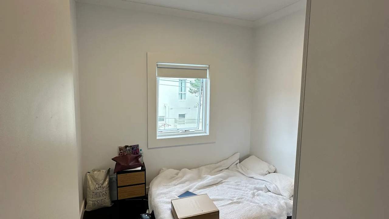 Unfurnished room in a flatshare