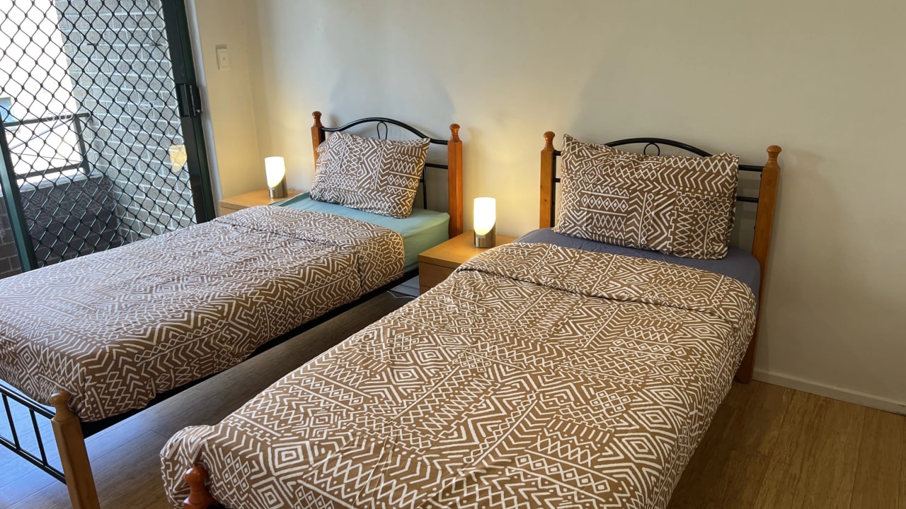 Furnished room in a flatshare