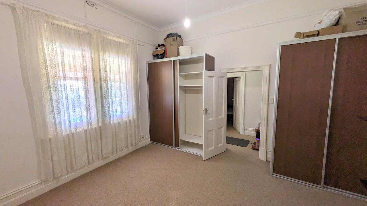 Unfurnished room in a share house