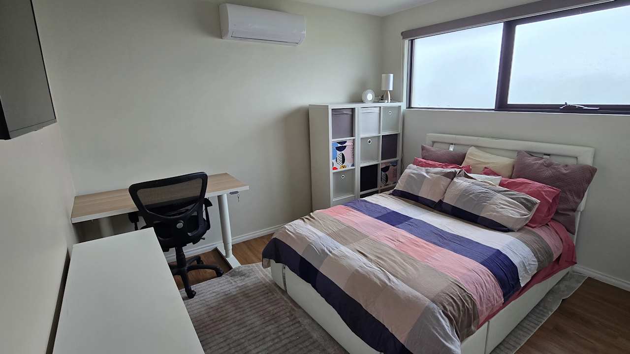 Furnished room with own bathroom