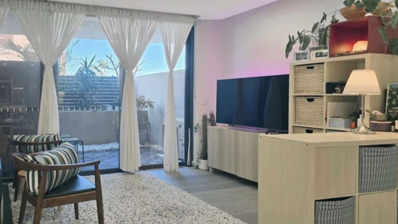 Furnished room with own bathroom