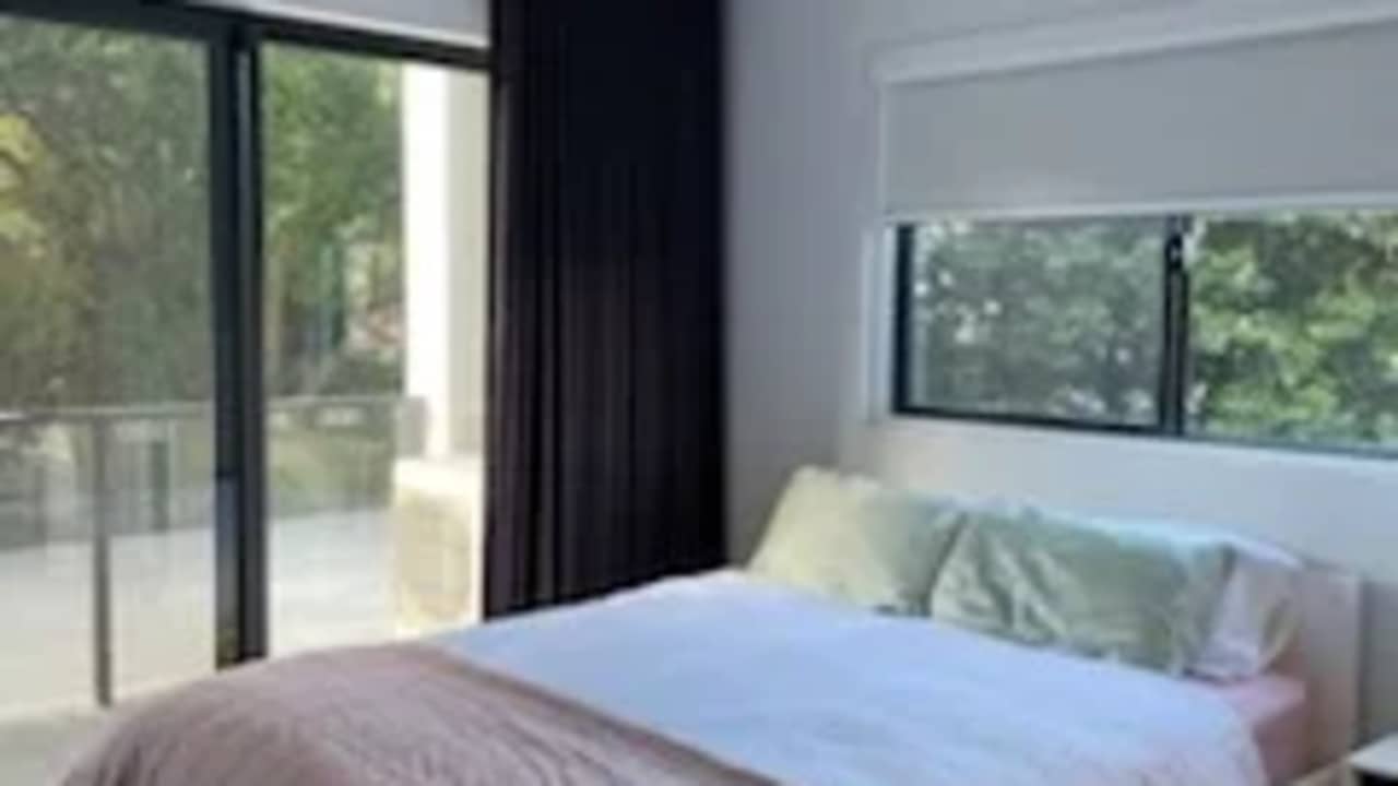Furnished room with ensuite in a flatshare