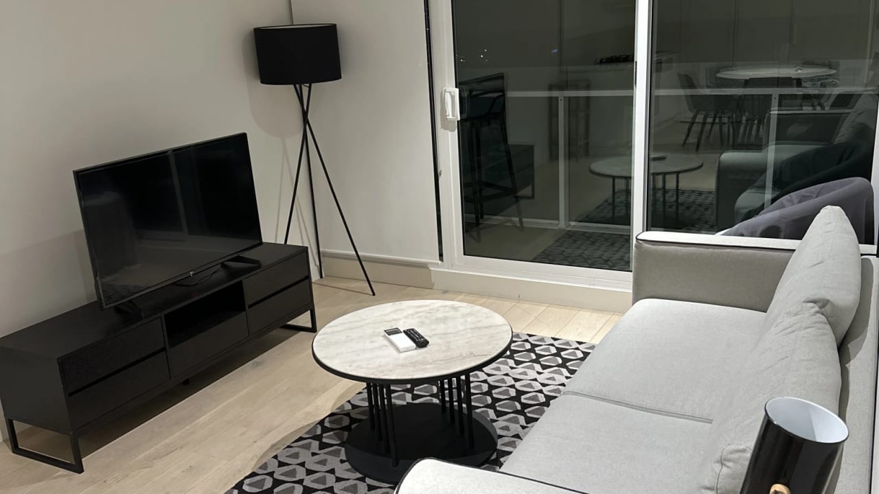 Furnished room with own bathroom