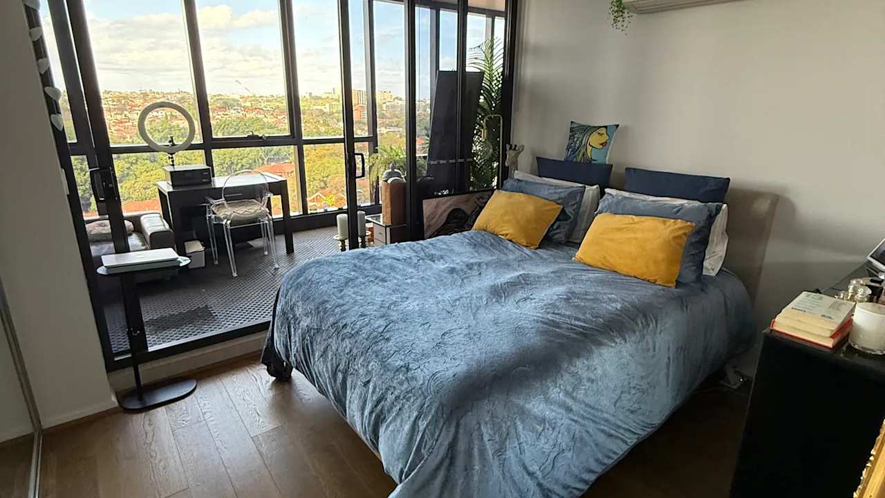 Unfurnished room with own bathroom