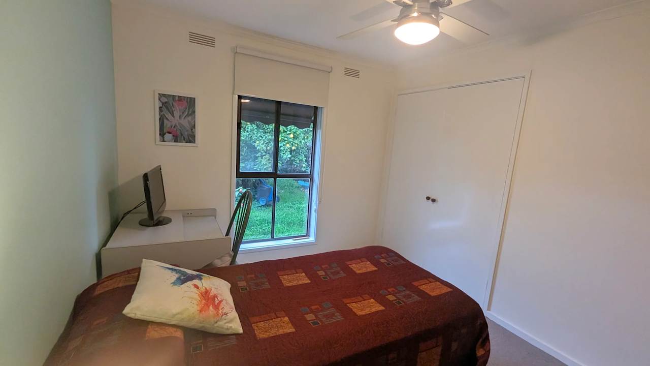 Room in a share house