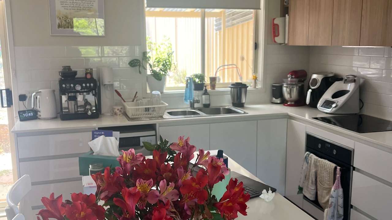 Room in a share house