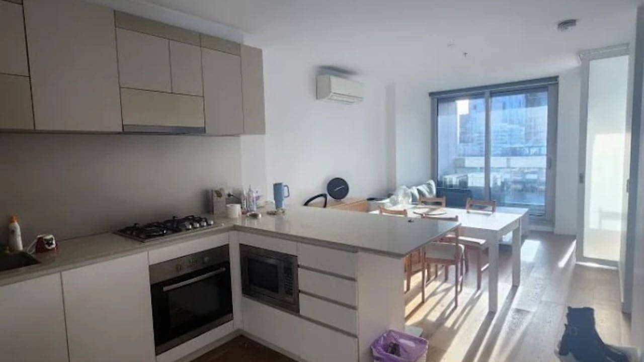 Furnished room in a flatshare