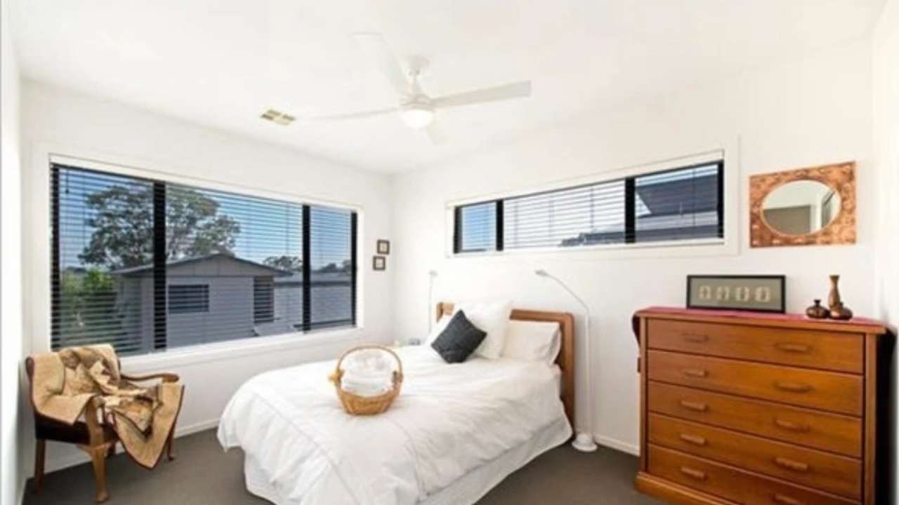 Unfurnished room with own bathroom