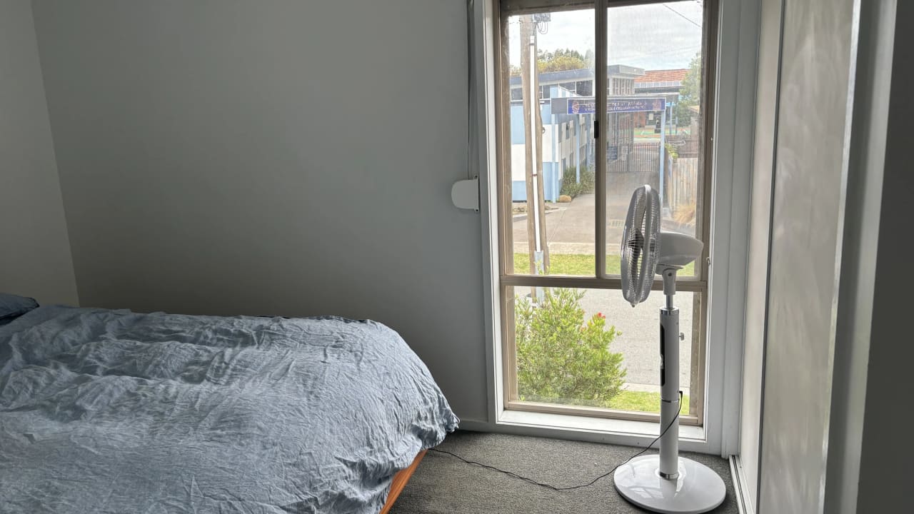 Room in a share house