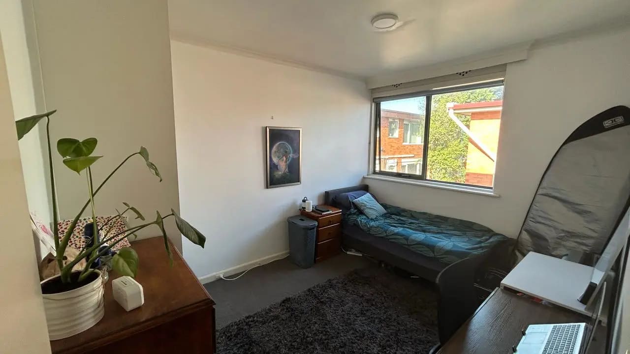 Whole property with 2 rooms for rent