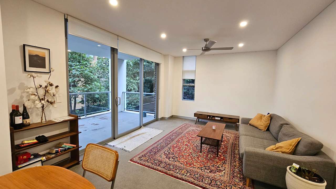 Unfurnished room with own bathroom