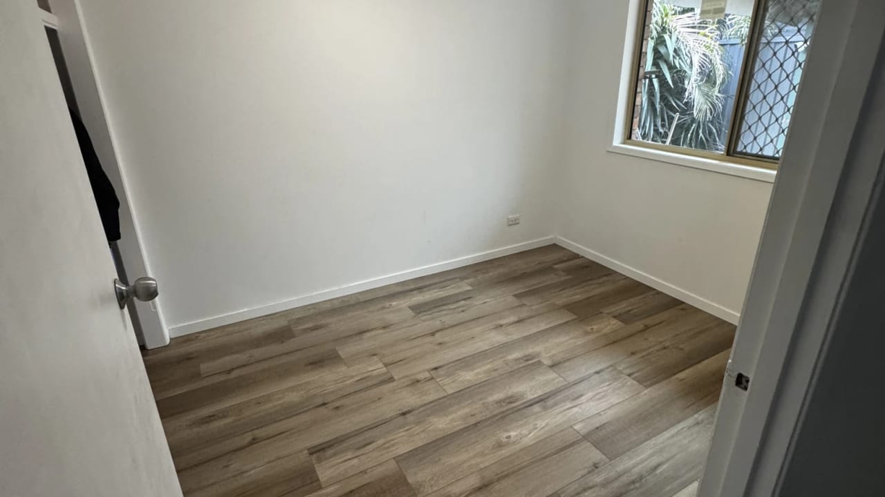 Room in a share house
