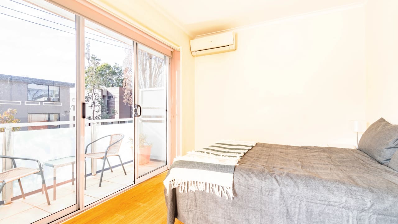 Whole property with 3 rooms for rent