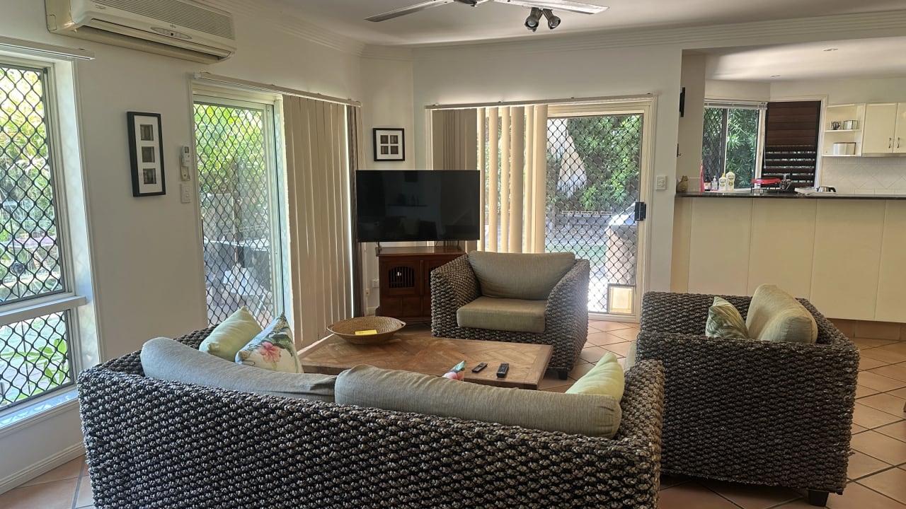 Furnished room in a share house