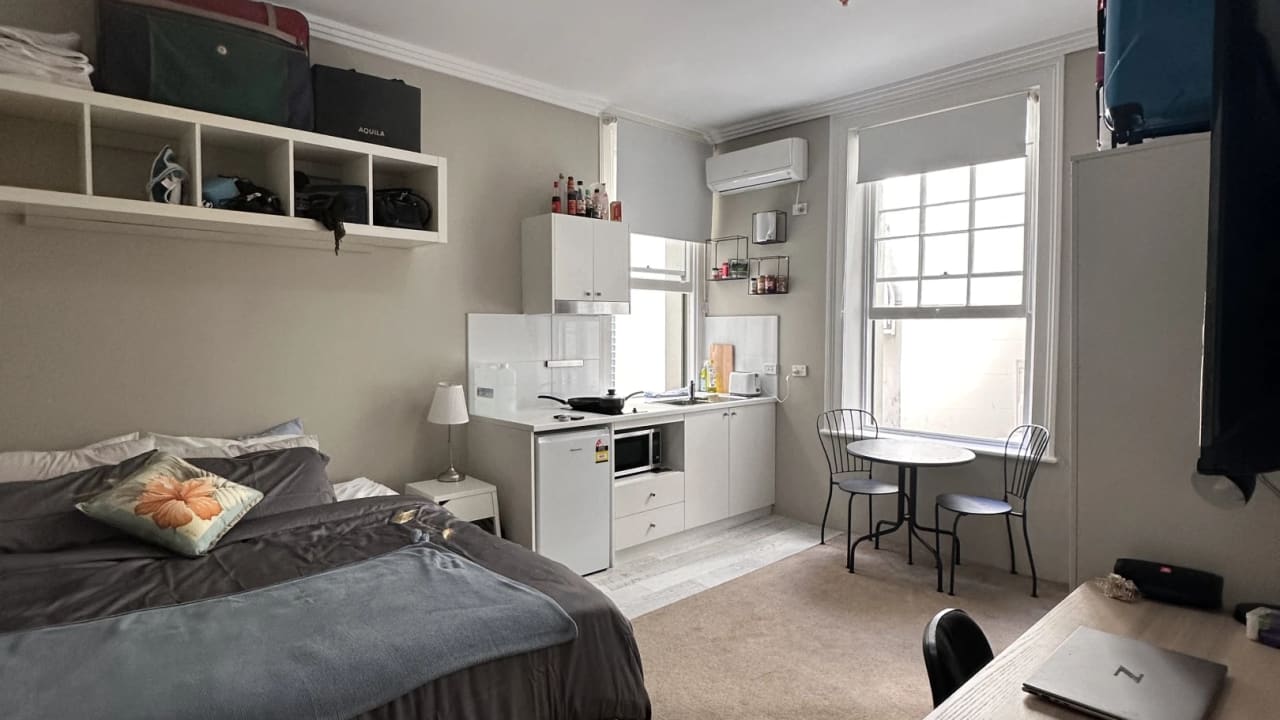 Furnished room studio flat for rent