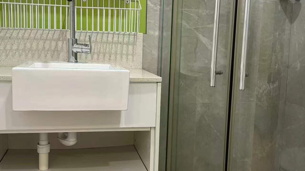 Furnished room studio flat for rent