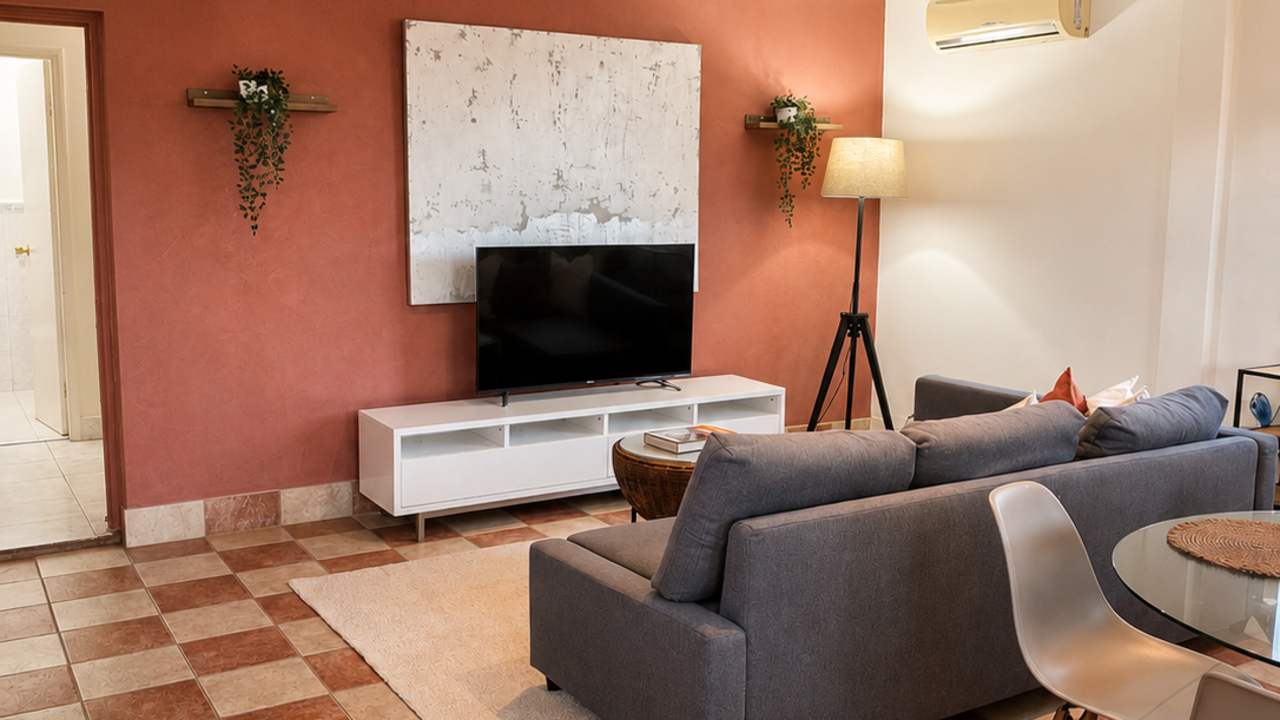 Furnished room in a share house