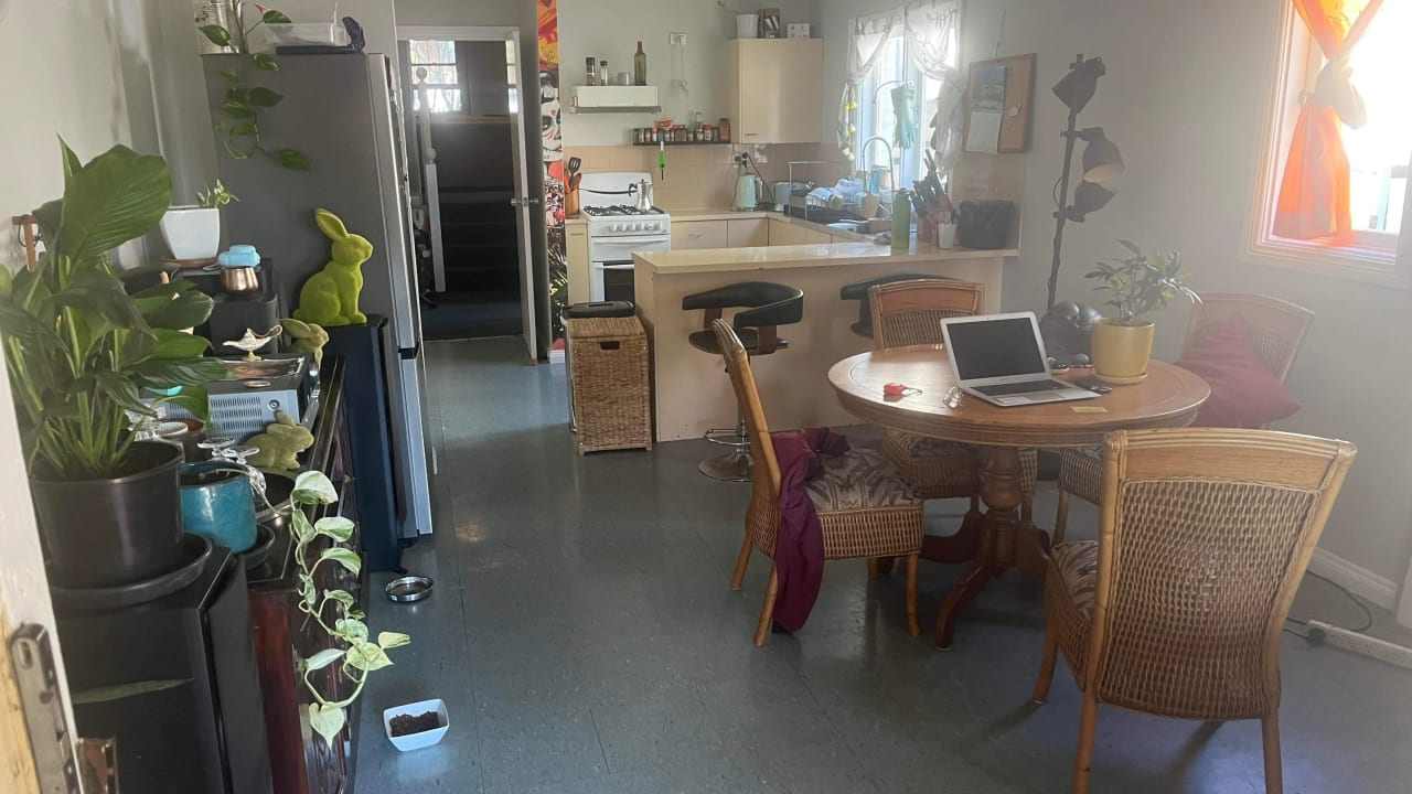 Furnished room in a share house