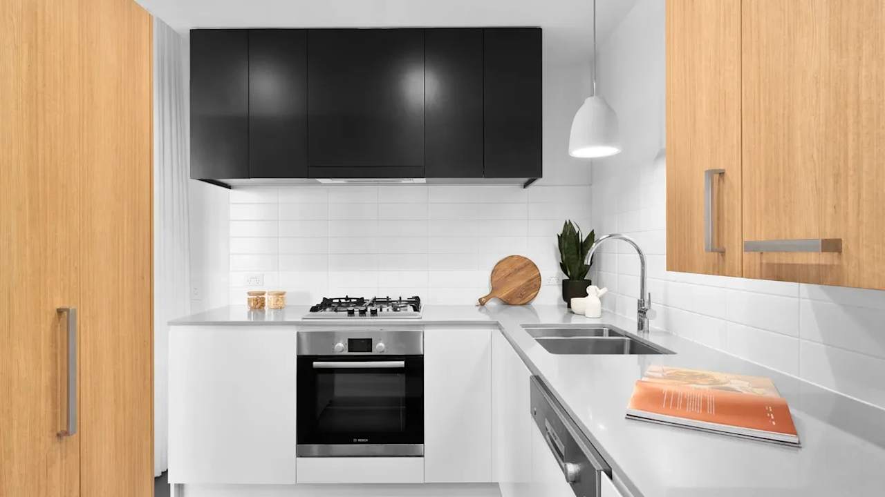 Unfurnished room in a flatshare