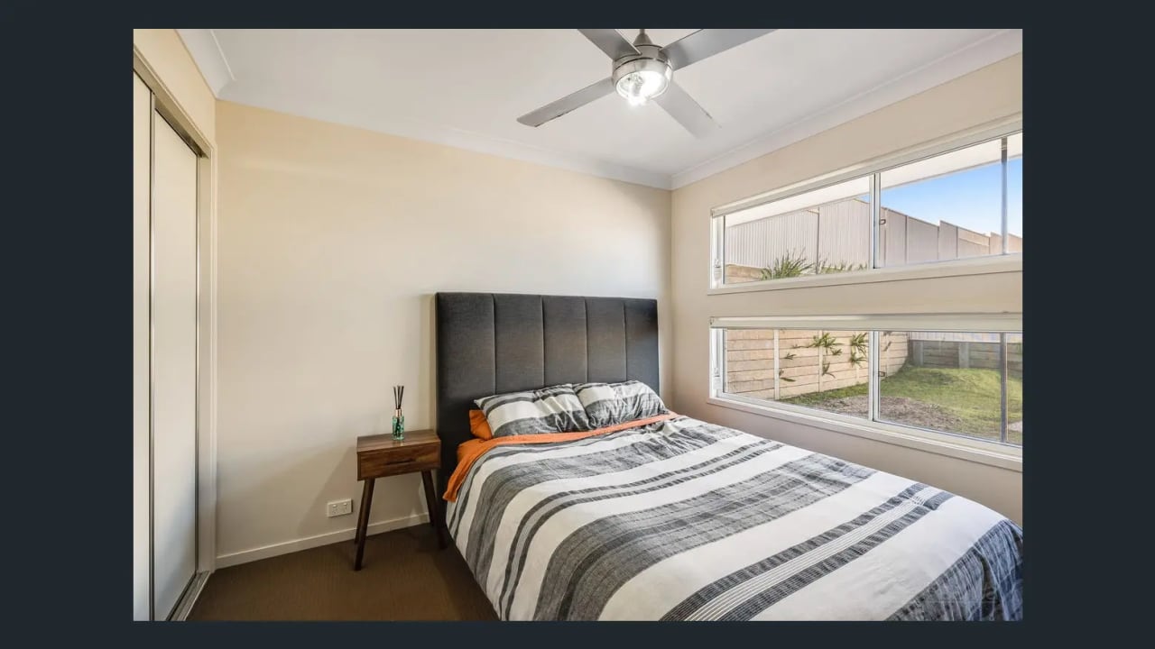 Furnished room in a share house
