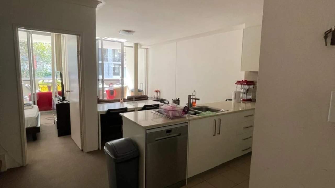 Furnished room with ensuite in a flatshare