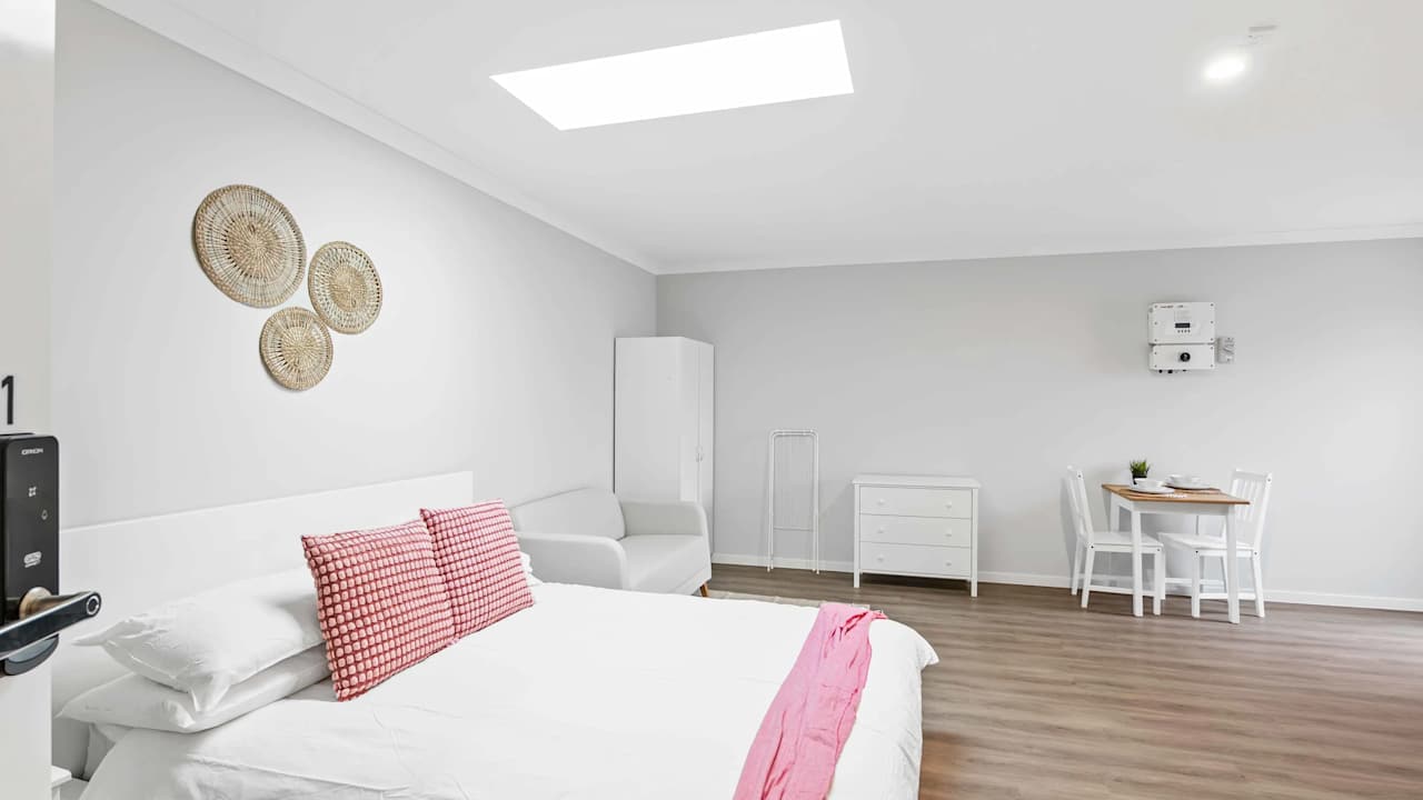 Furnished room with ensuite in a share house