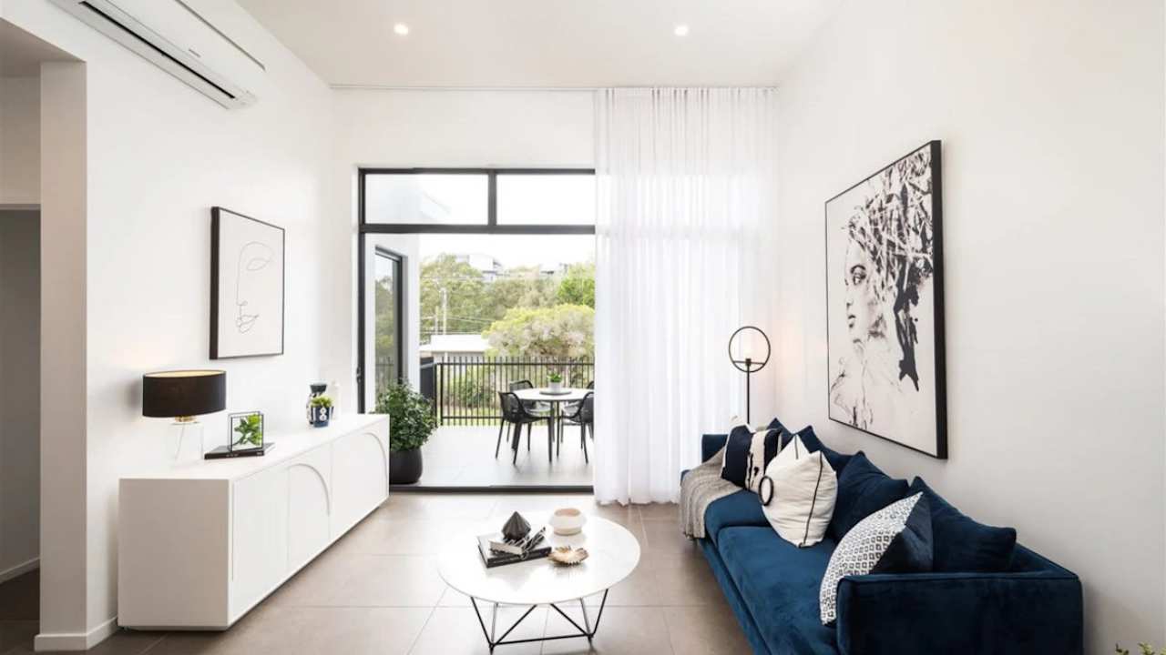 Unfurnished room in a flatshare