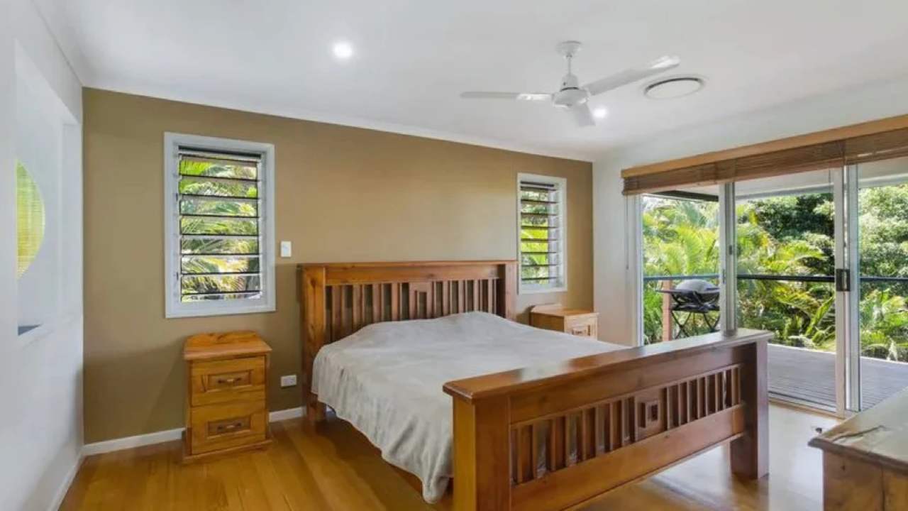 Room with ensuite in a share house
