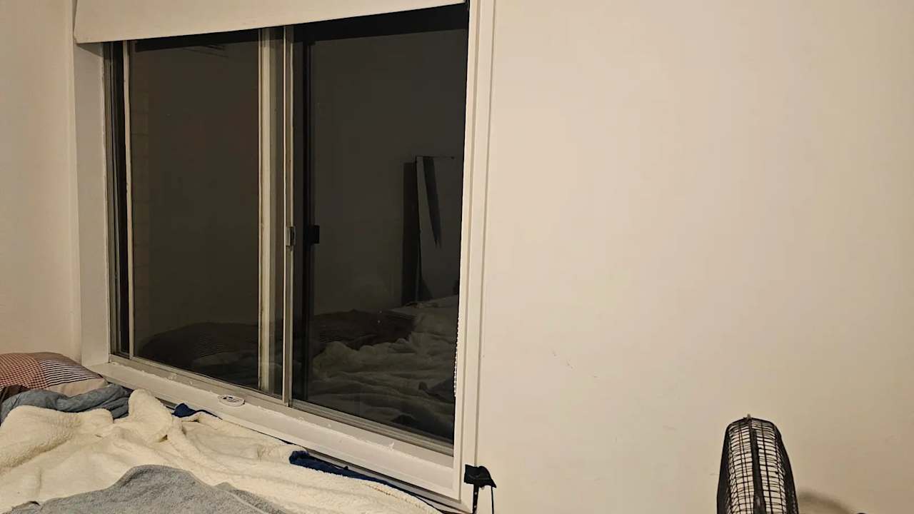 Room in a share house