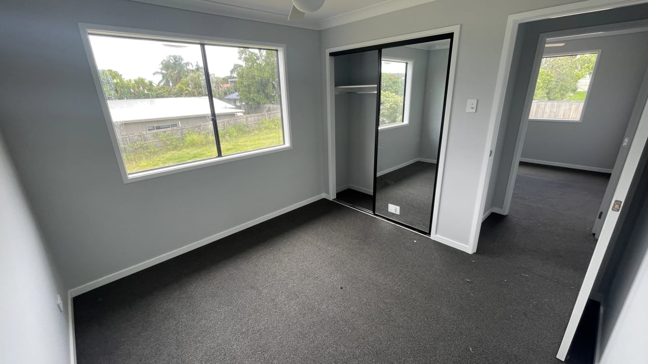 Room in a share house