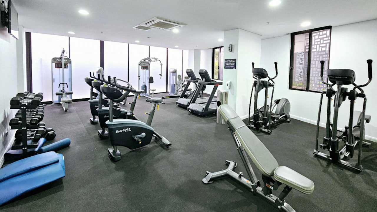 Furnished room with ensuite in a flatshare