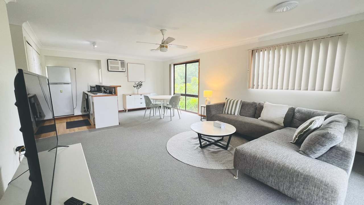 Whole property with 3 rooms for rent