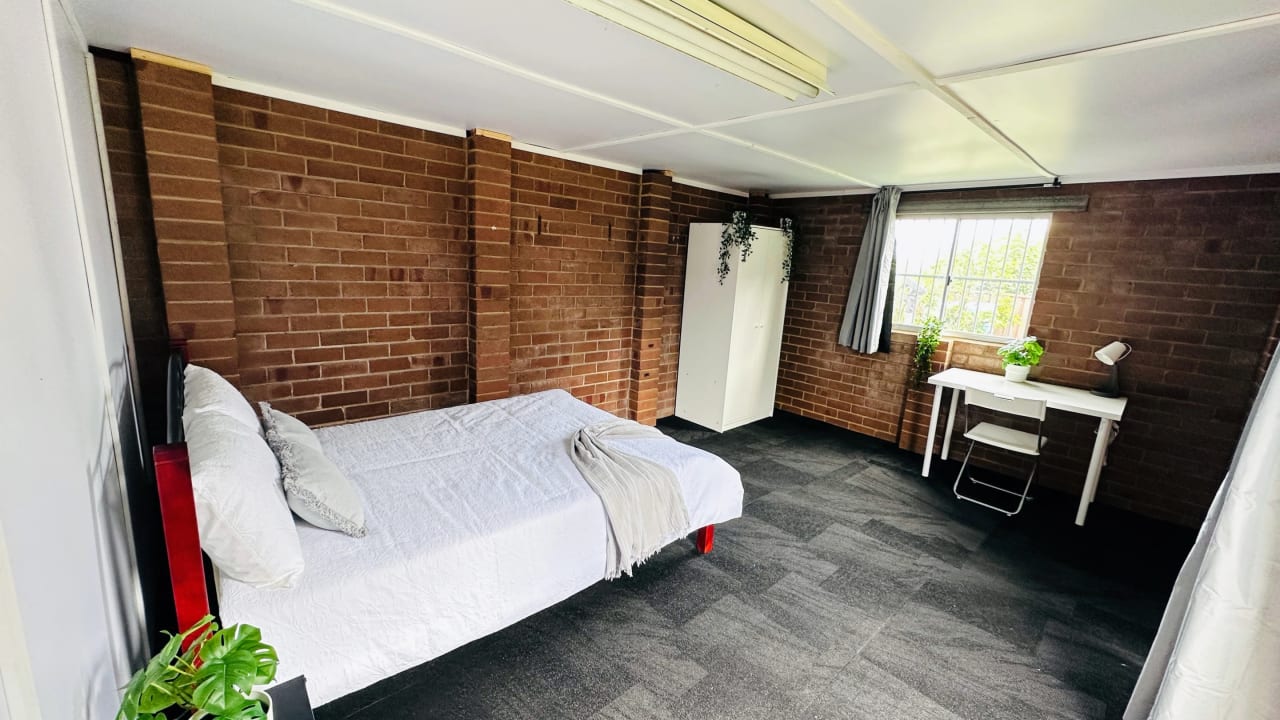 Furnished room in a share house