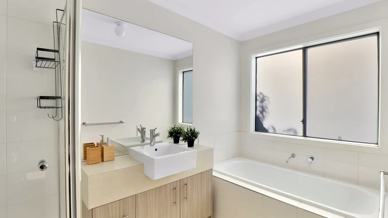 Furnished room with ensuite in a share house