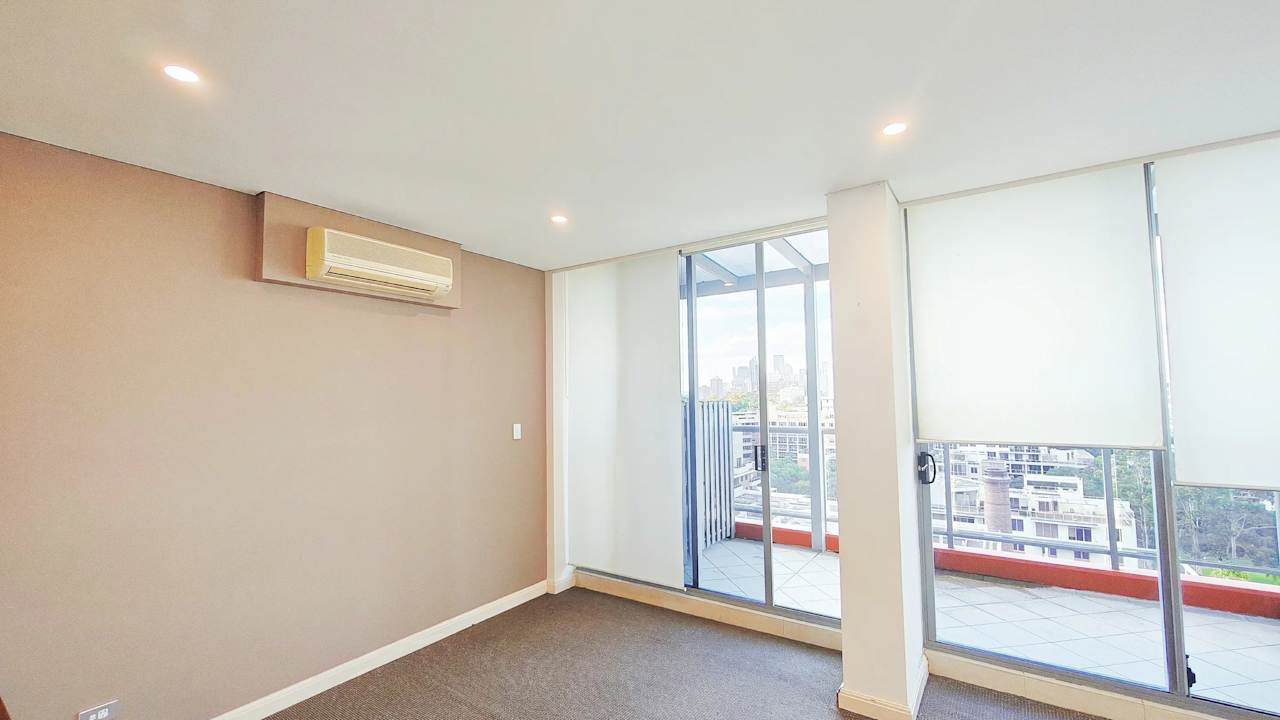 Whole property with 2 rooms for rent
