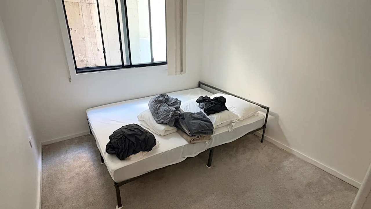 Furnished room with own bathroom