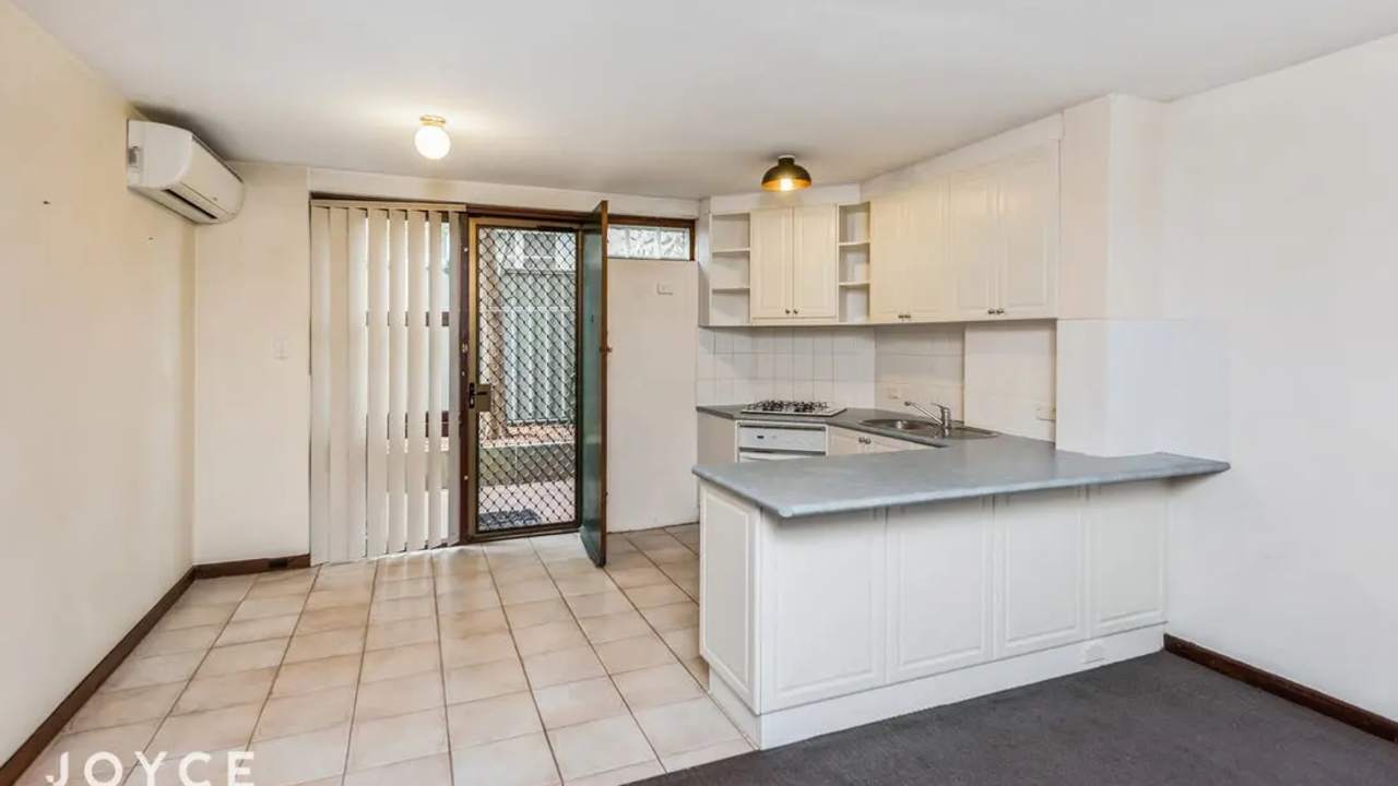 Unfurnished room in a share house