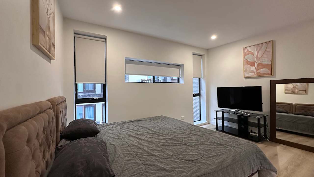 Furnished room with ensuite in a flatshare