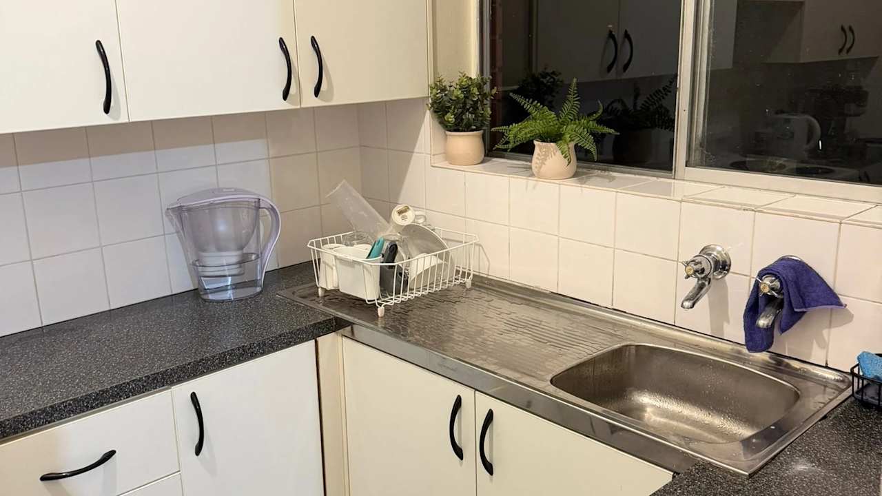 Furnished room studio flat for rent