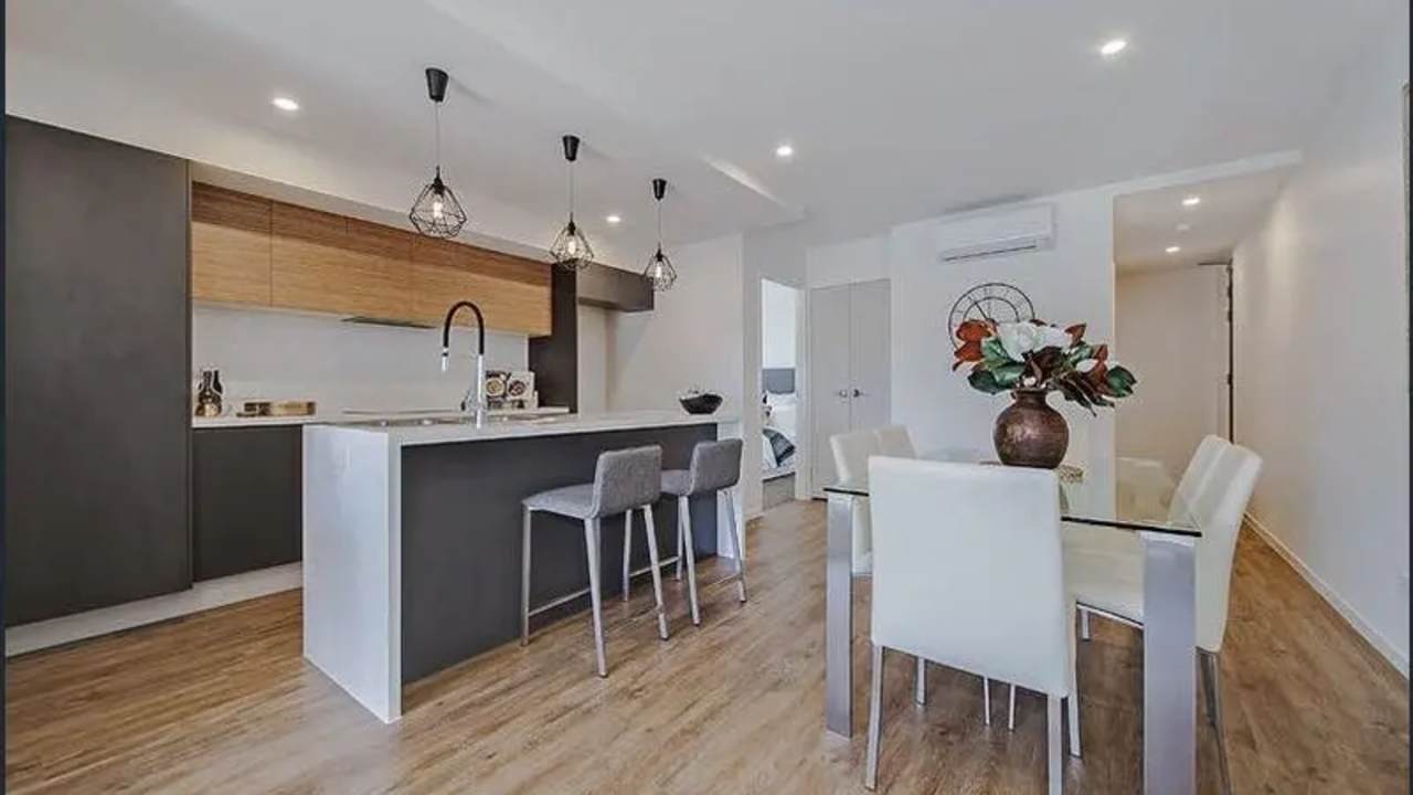 Unfurnished room in a flatshare