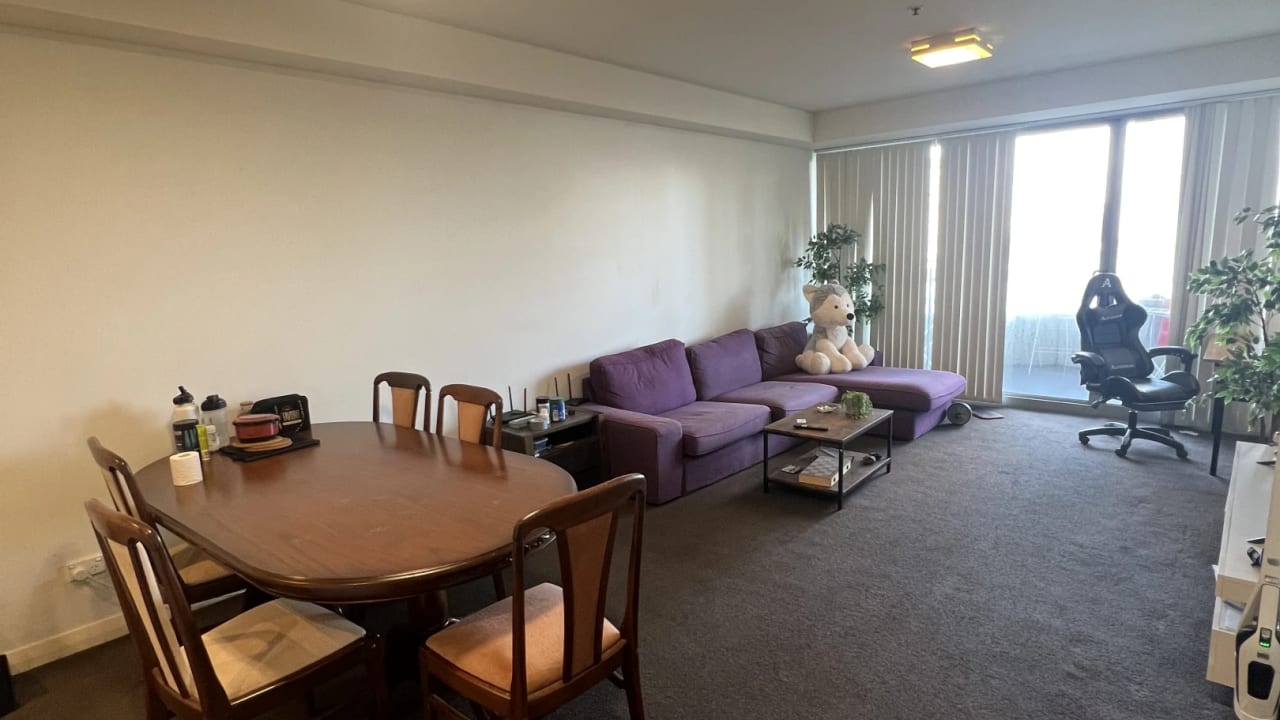 Furnished room in a flatshare