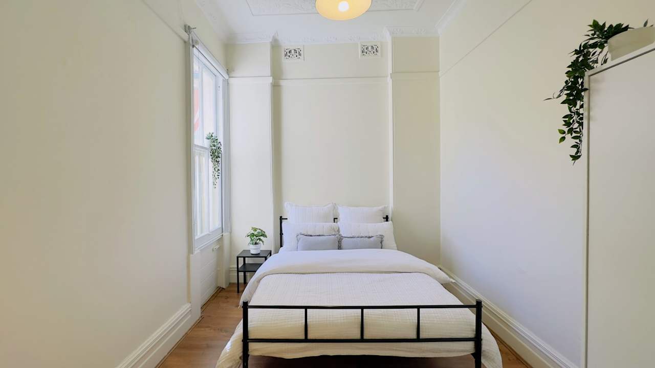 Furnished room in a share house