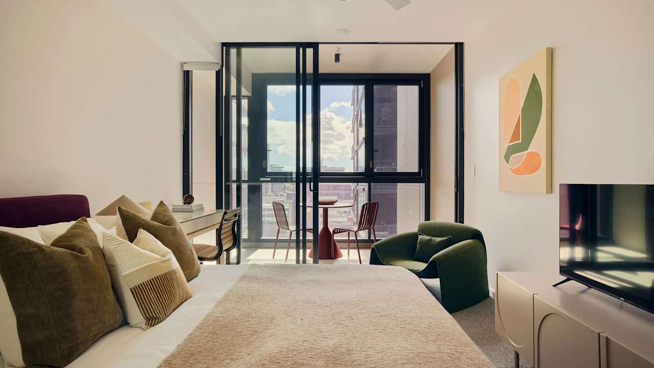 Furnished room studio flat for rent
