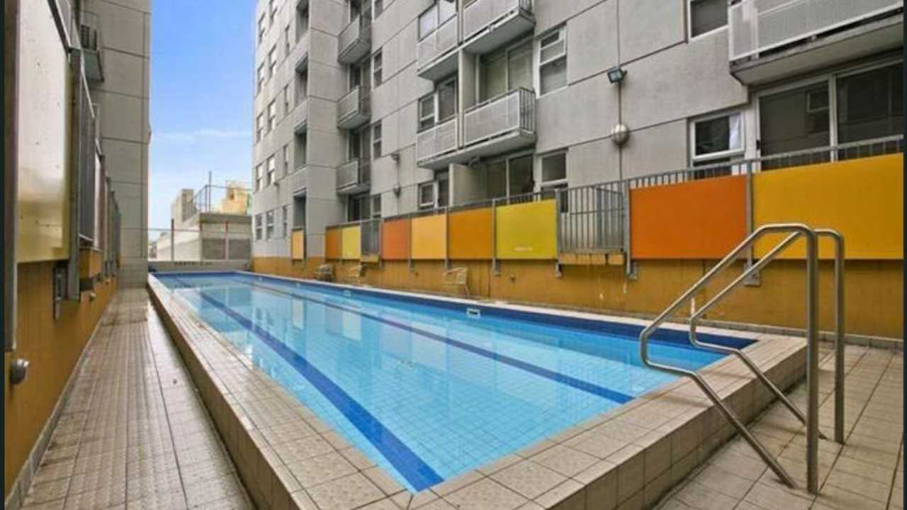 Furnished room studio flat for rent