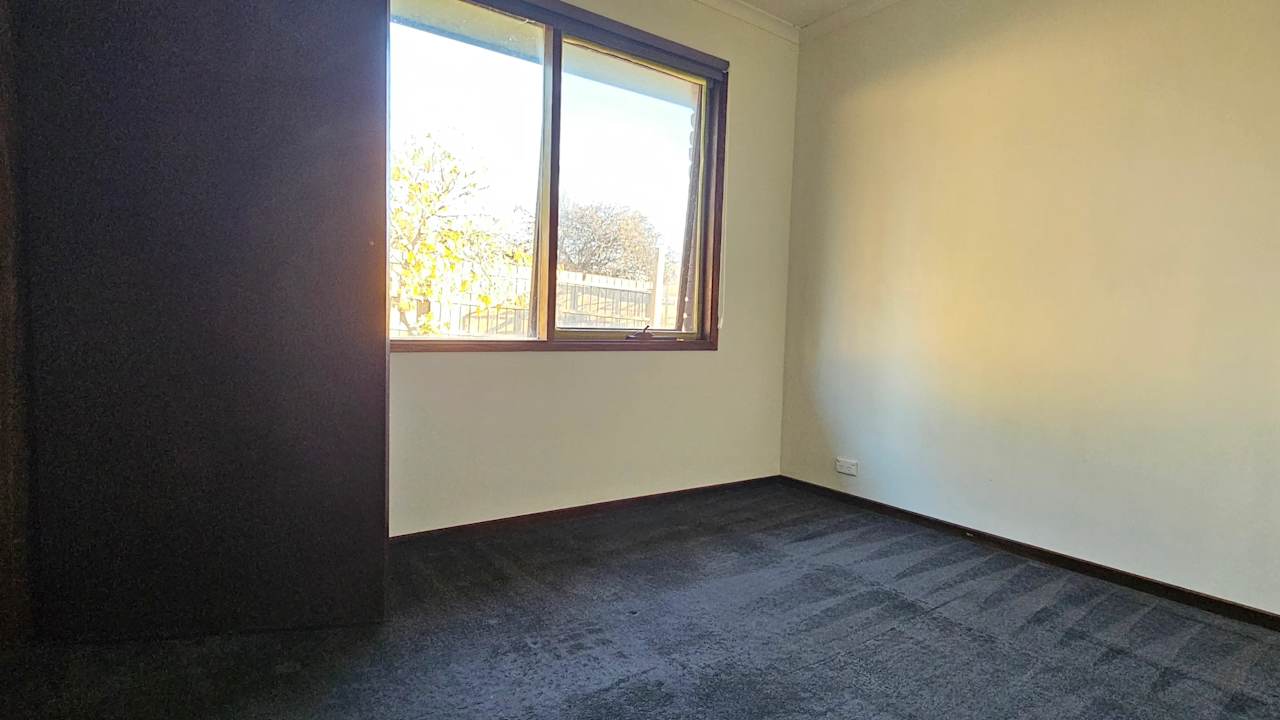Unfurnished room in a share house