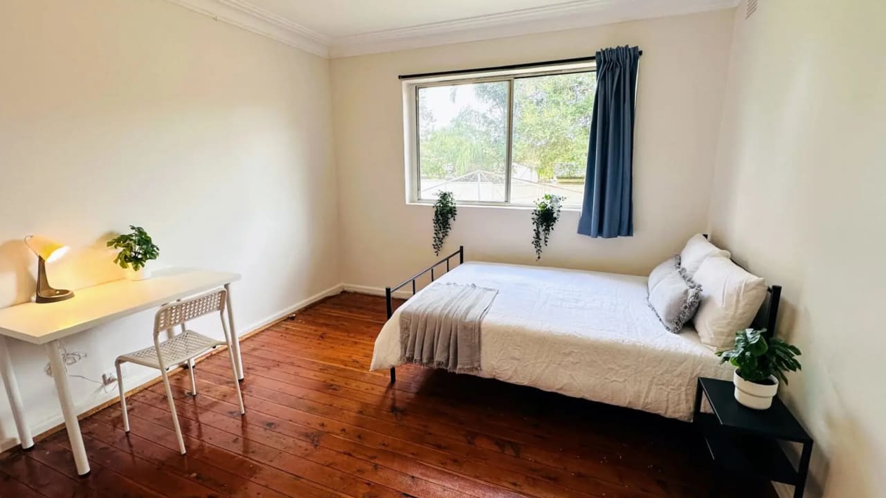 Furnished room in a share house